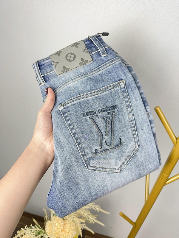 ブランドジーンズ正面デザイン